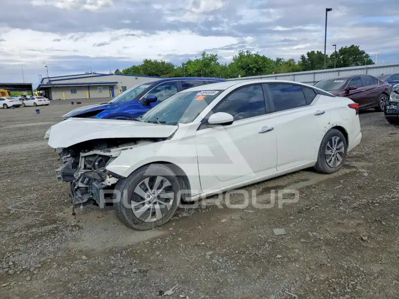 2019 Nissan ALTIMA фото