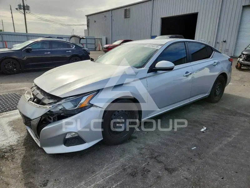 2019 Nissan ALTIMA photo