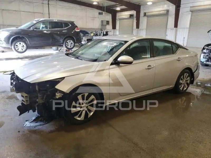 2019 Nissan ALTIMA фото