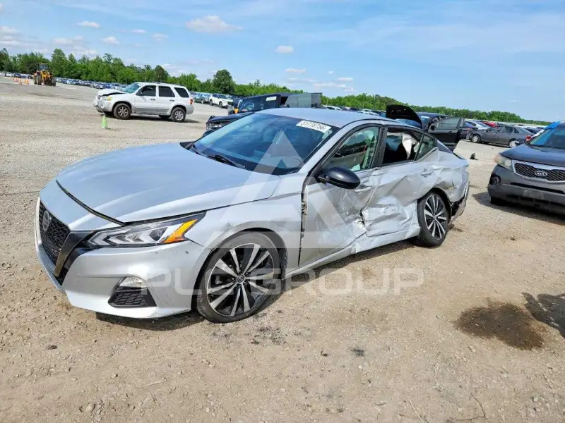 2019 Nissan ALTIMA photo