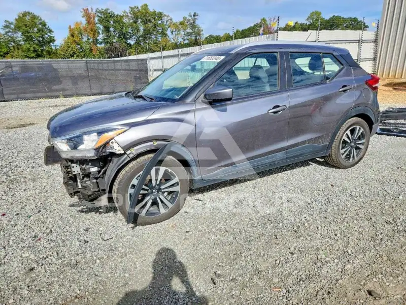 2019 Nissan KICKS photo