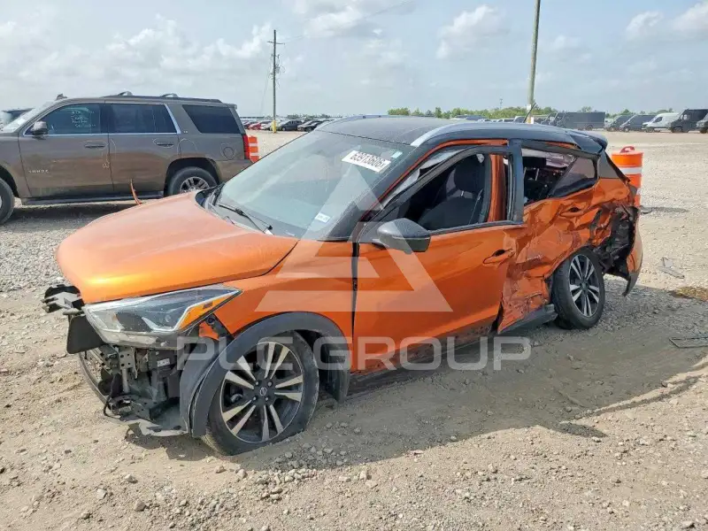 2019 Nissan KICKS photo