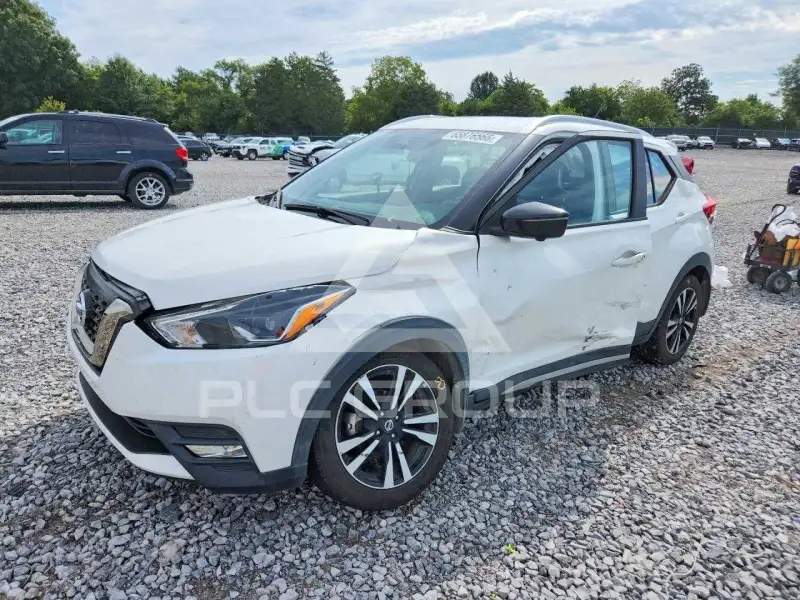 2019 Nissan KICKS photo