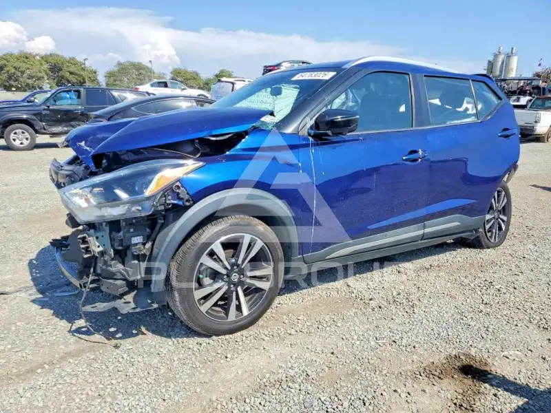 2019 Nissan KICKS фото