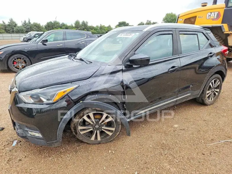 2019 Nissan KICKS photo