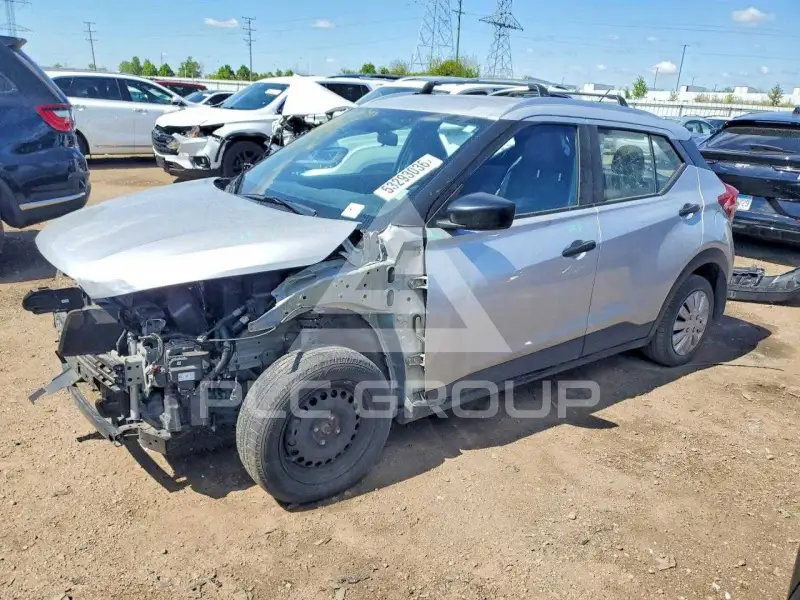 2019 Nissan KICKS photo