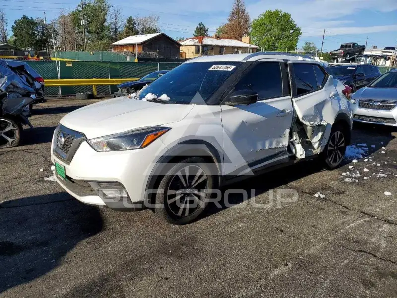 2019 Nissan KICKS фото
