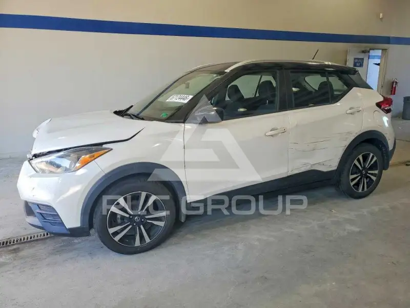 2019 Nissan KICKS photo