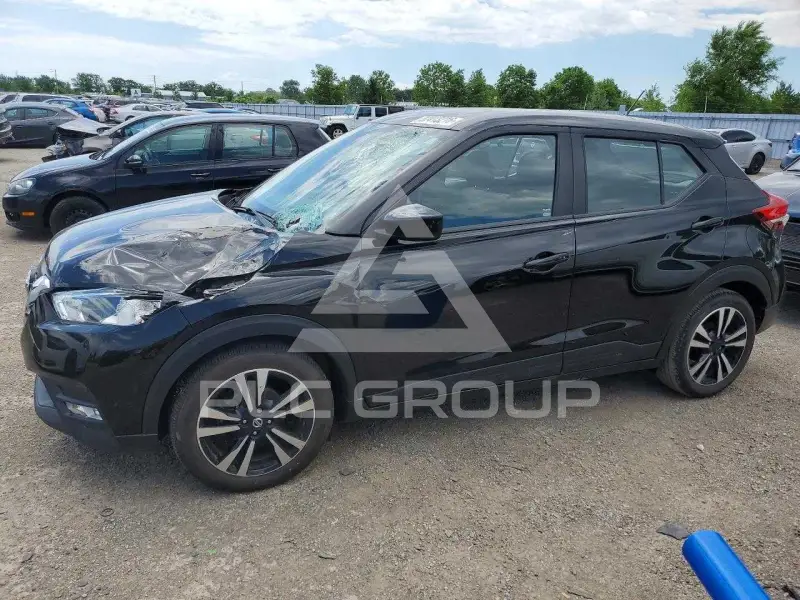 2019 Nissan KICKS photo