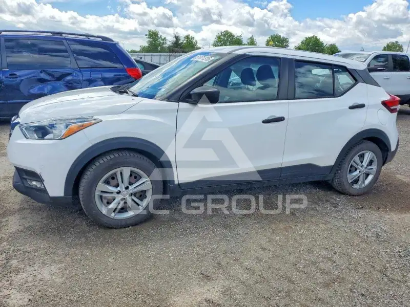 2019 Nissan KICKS photo