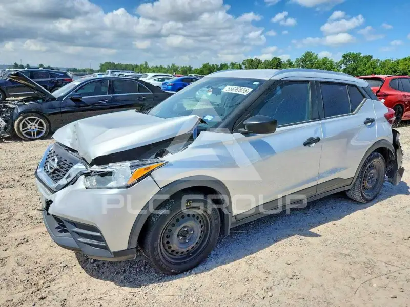 2019 Nissan KICKS photo