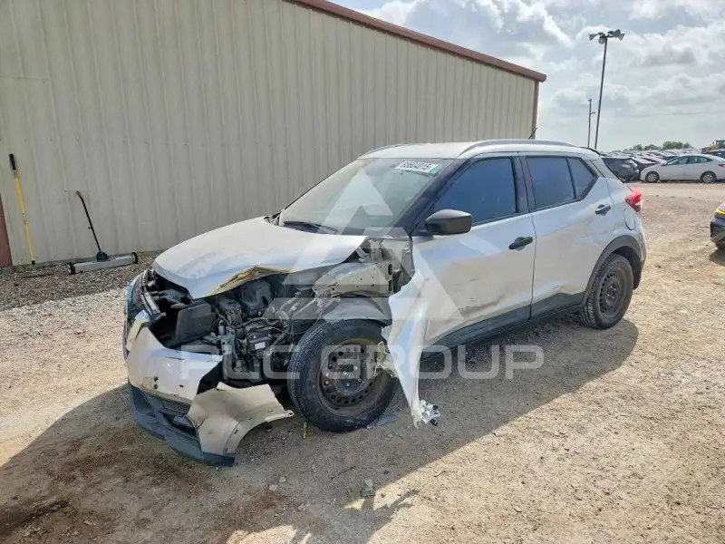 2019 Nissan KICKS фото