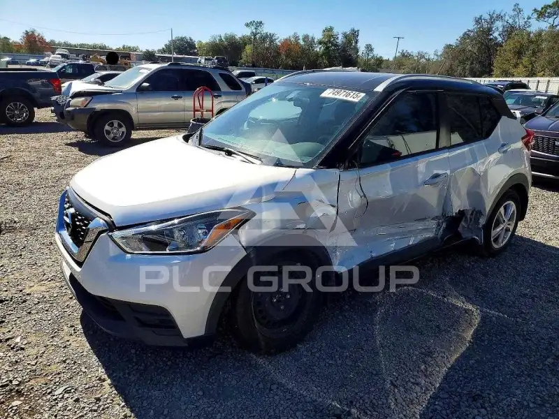 2019 Nissan KICKS фото