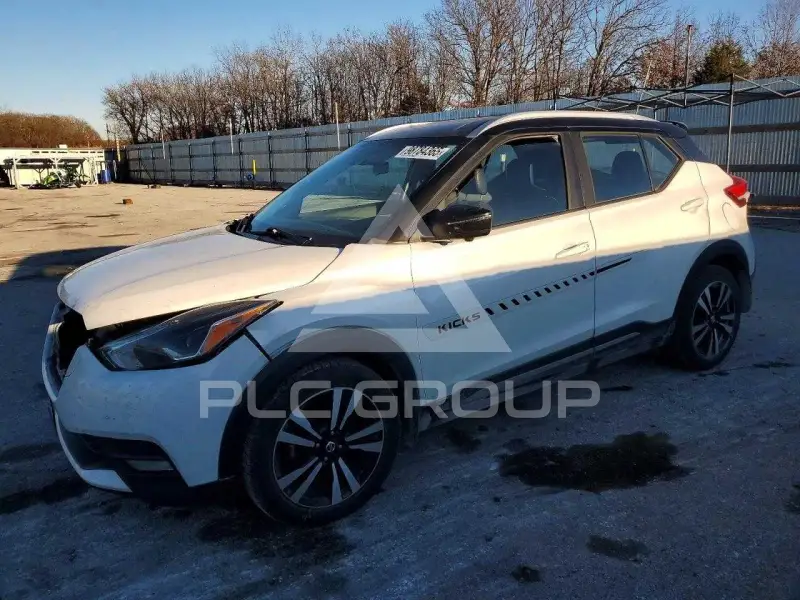 2019 Nissan KICKS photo