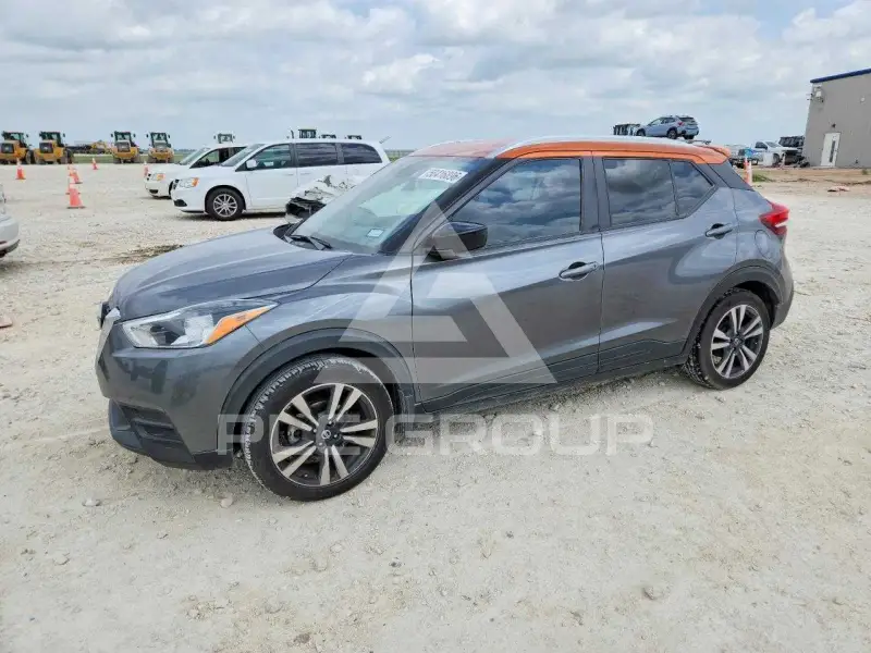 2019 Nissan KICKS photo