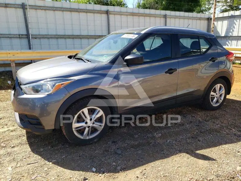 2019 Nissan KICKS photo