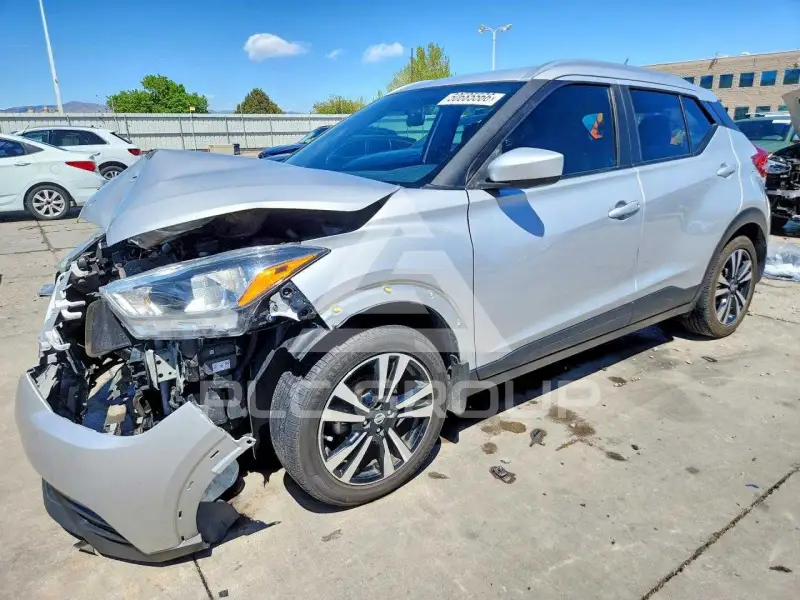 2019 Nissan KICKS фото