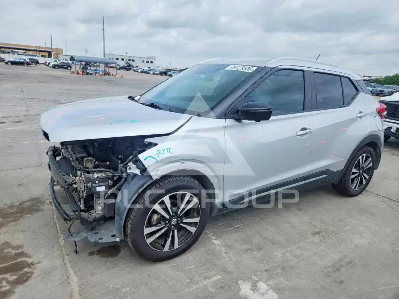 2019 Nissan KICKS фото