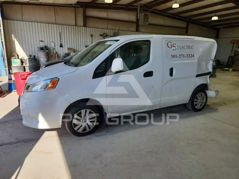 2019 Nissan NV фото