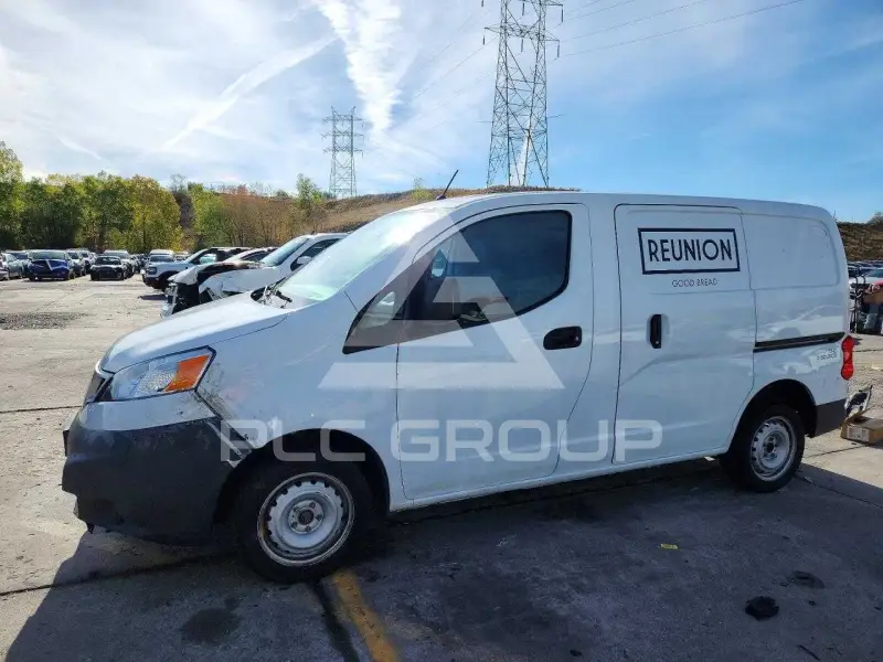2019 Nissan NV photo