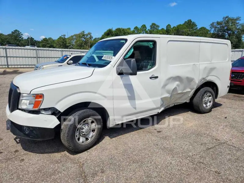 2019 Nissan NV photo