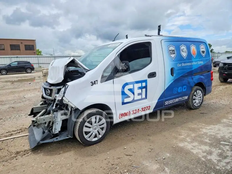 2019 Nissan NV фото