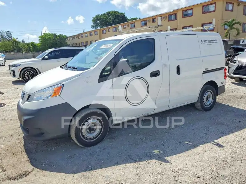 2019 Nissan NV фото