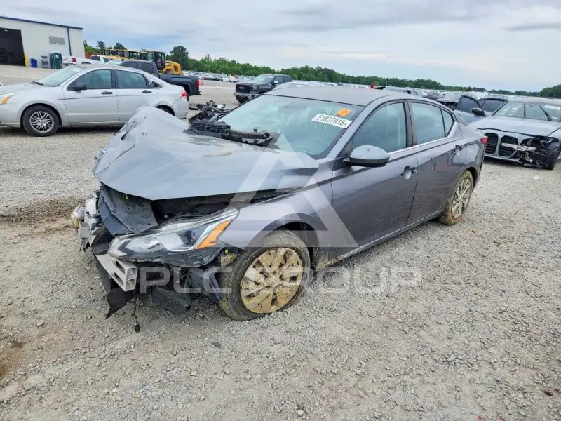 2019 Nissan ALTIMA photo