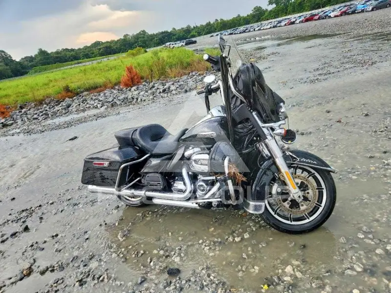 2019 Harley-Davidson FL фото