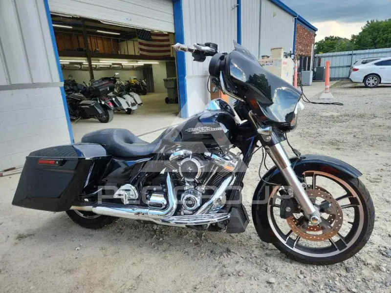 2019 Harley-Davidson FL photo