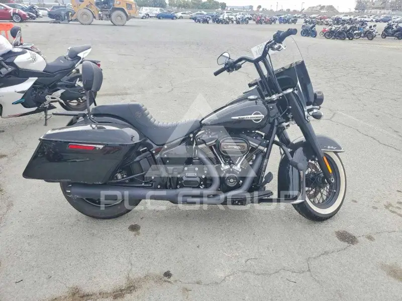 2019 Harley-Davidson FLHC фото