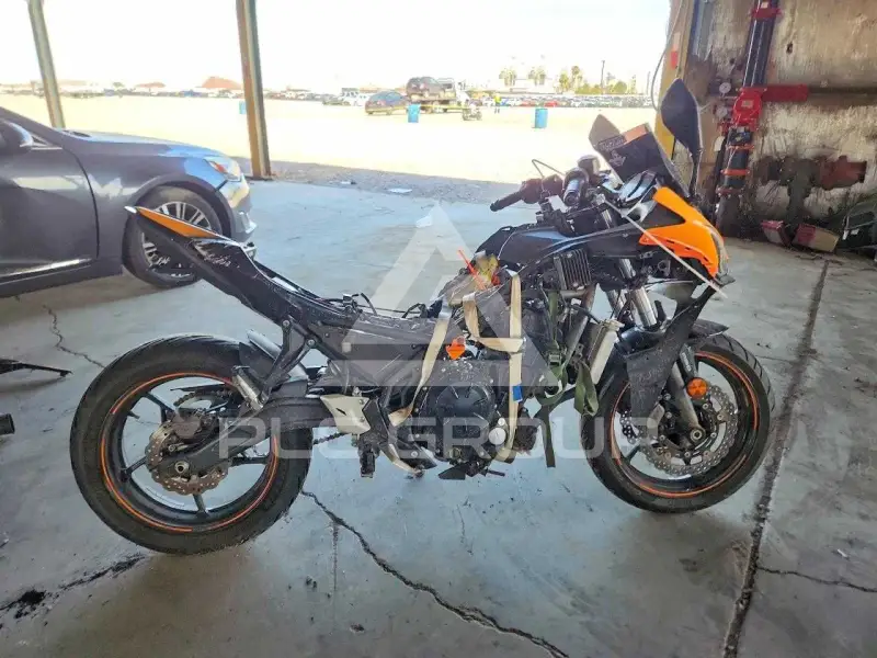 2019 Kawasaki EX650 photo