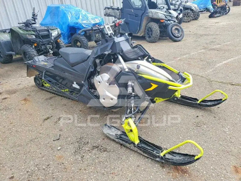 2019 Polaris  фото