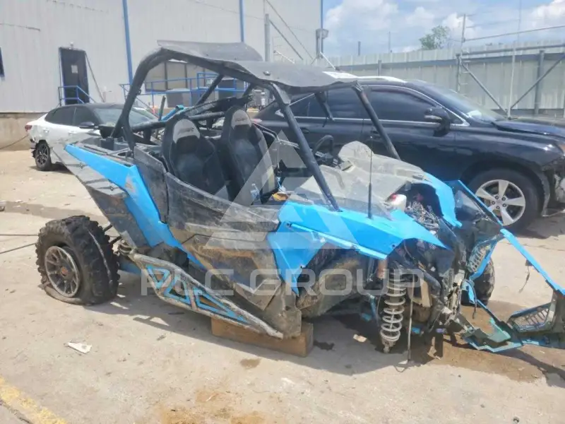 2019 Polaris Rzr photo