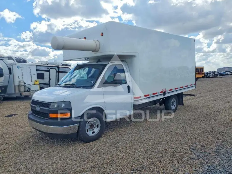 2019 Chevrolet Express фото