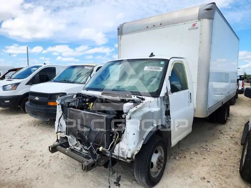 2019 Chevrolet Express photo