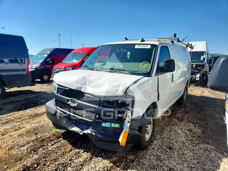2019 Chevrolet Express photo