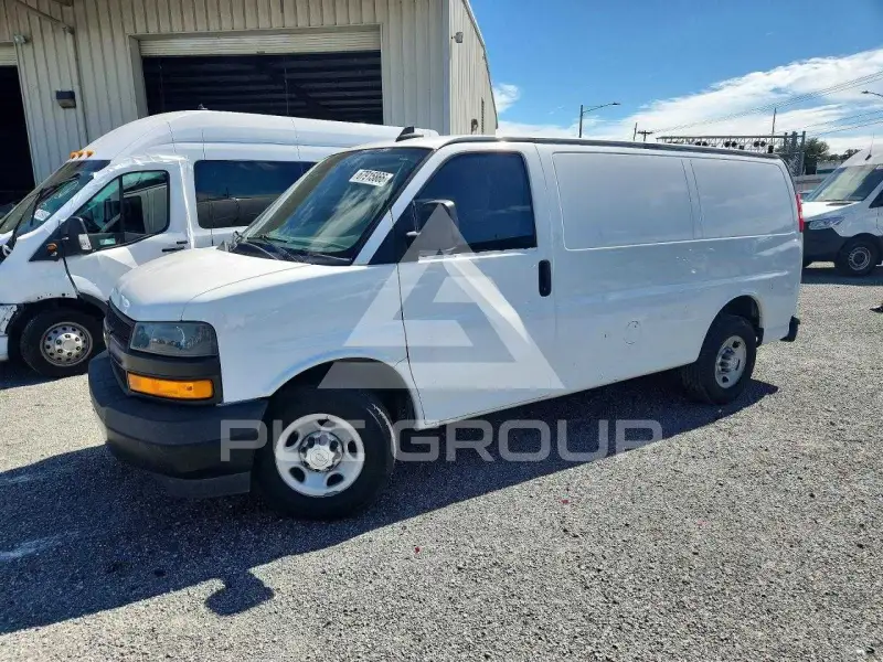 2019 Chevrolet Express фото