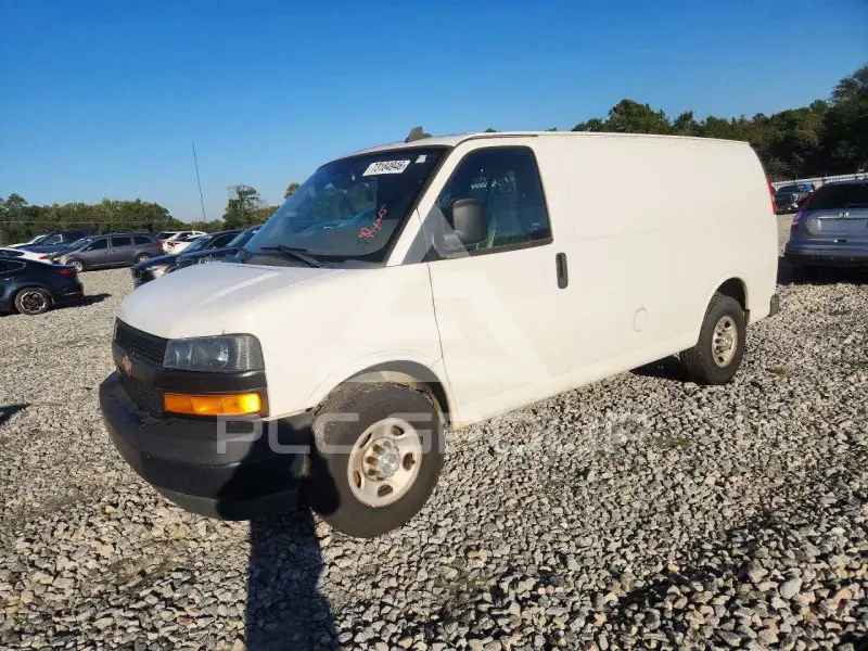 2019 Chevrolet Express photo