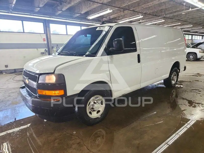 2019 Chevrolet Express фото