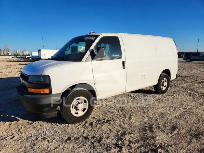 2019 Chevrolet Express photo