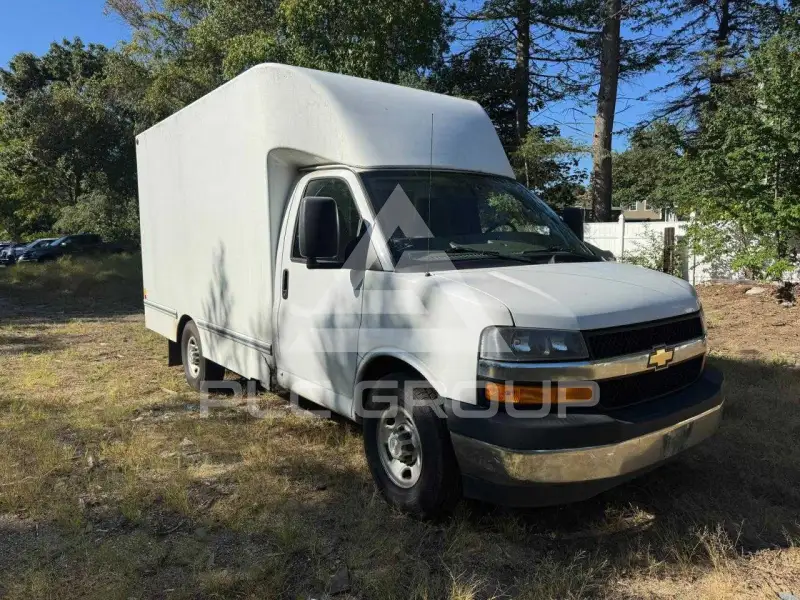 2019 Chevrolet Express photo