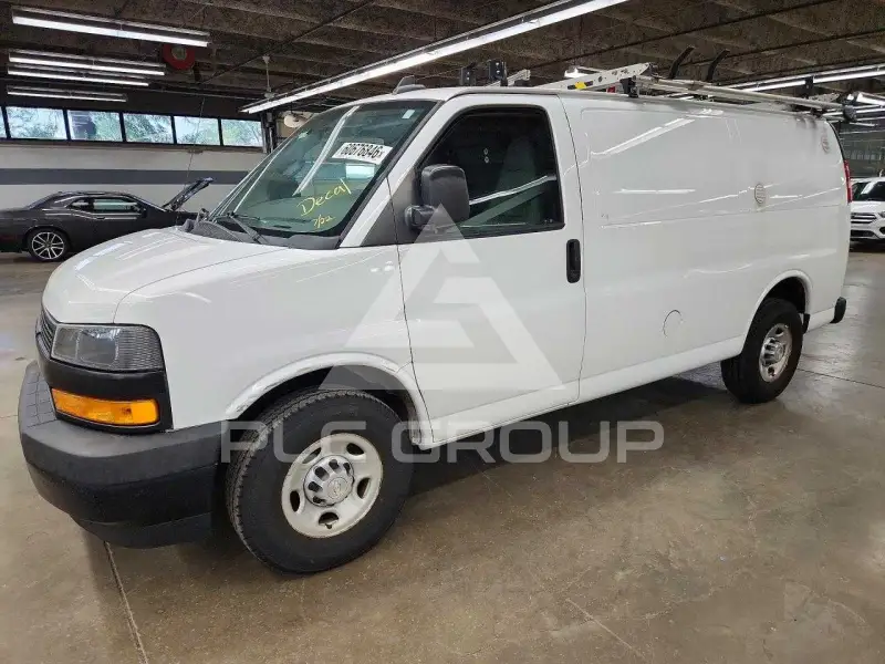 2019 Chevrolet Express photo