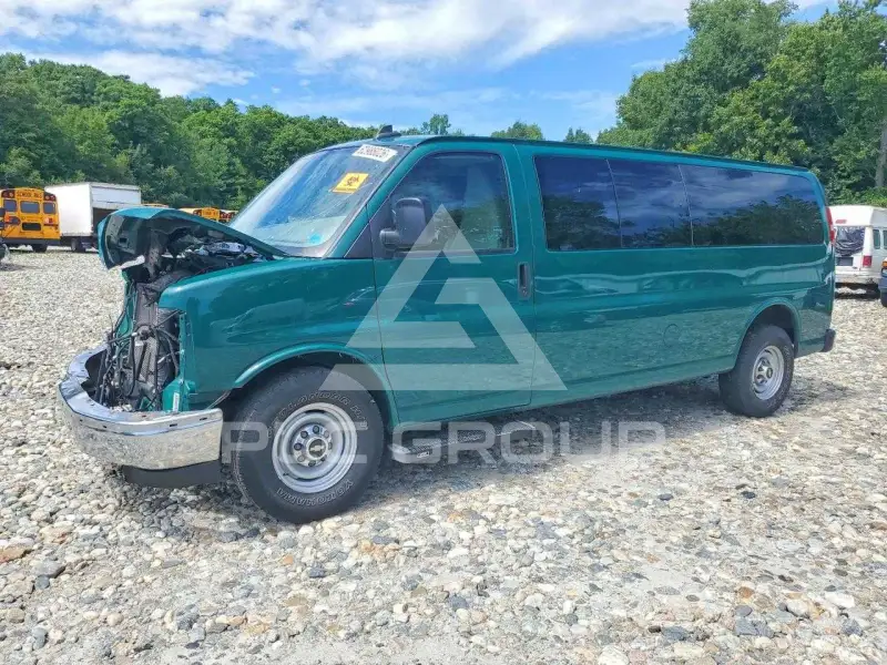 2019 Chevrolet Express photo