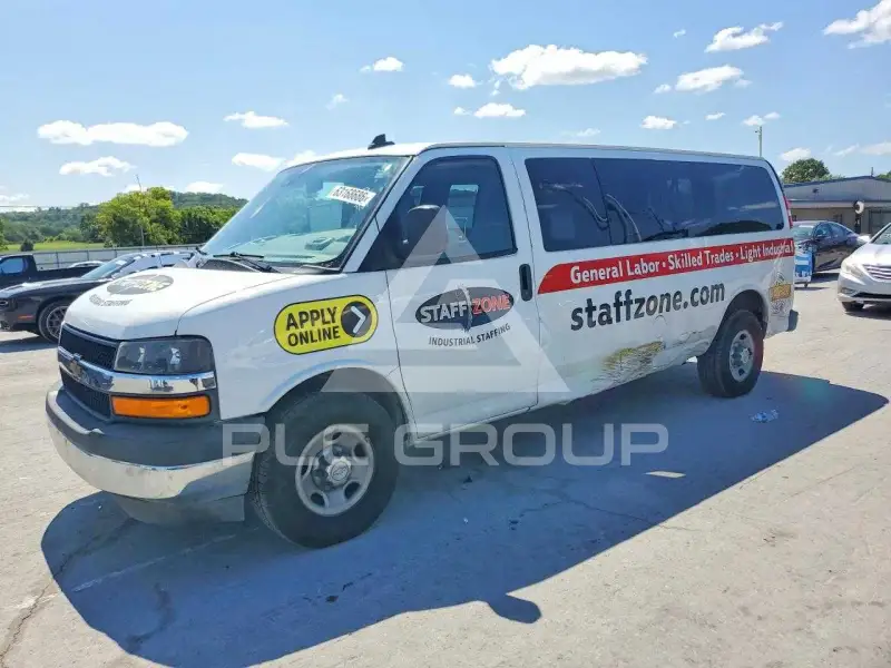 2019 Chevrolet Express фото