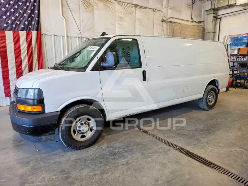 2019 Chevrolet Express фото