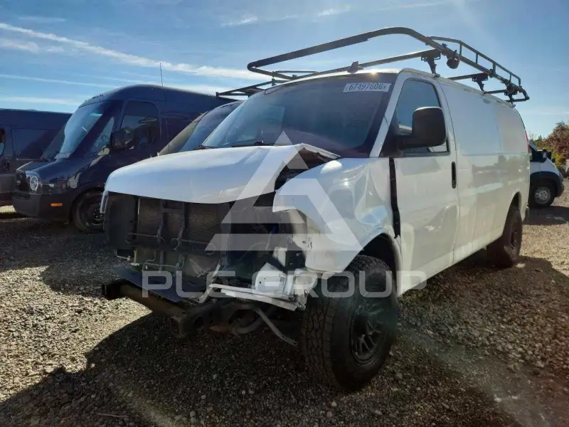 2019 Chevrolet Express photo