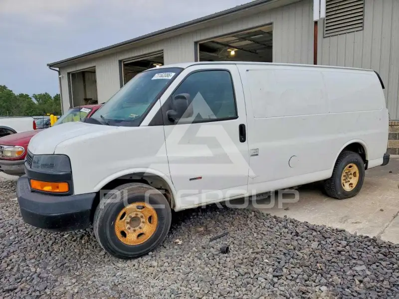 2019 Chevrolet Express фото