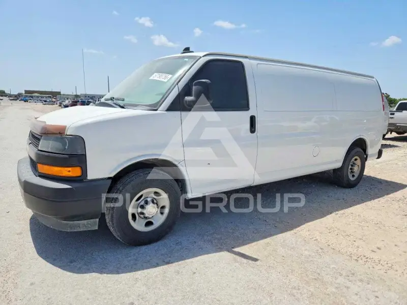 2019 Chevrolet Express photo