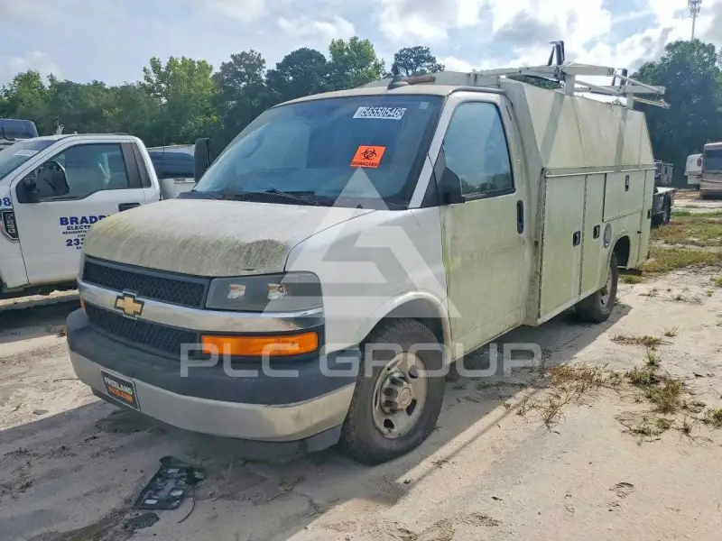 2019 Chevrolet Express photo
